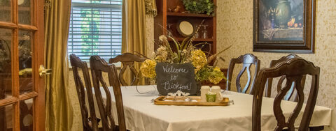 Celebrate special occasions in the private dining room at Bickford of Moline