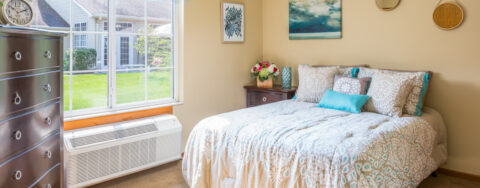 Get a new lease on life with a cozy apartment at Bickford of Omaha Hickory