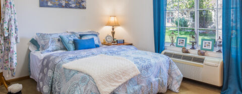 Get a new lease on life with a cozy apartment at Bickford of West Des Moines