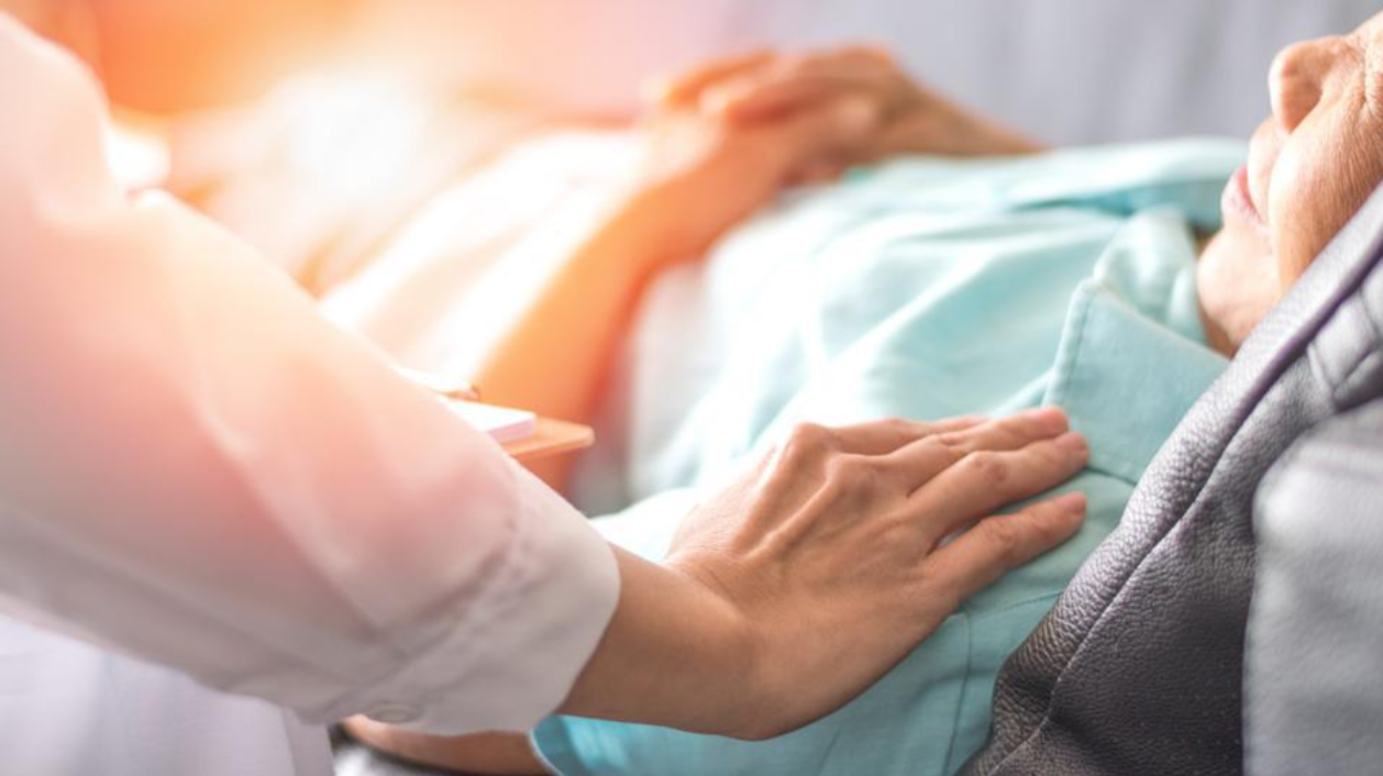 Supporting Your Loved One Through Hospice & Palliative Care